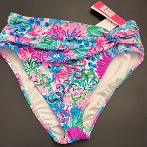 Lilly Pulitzer Multicolor Tropical Print with Pink Tag